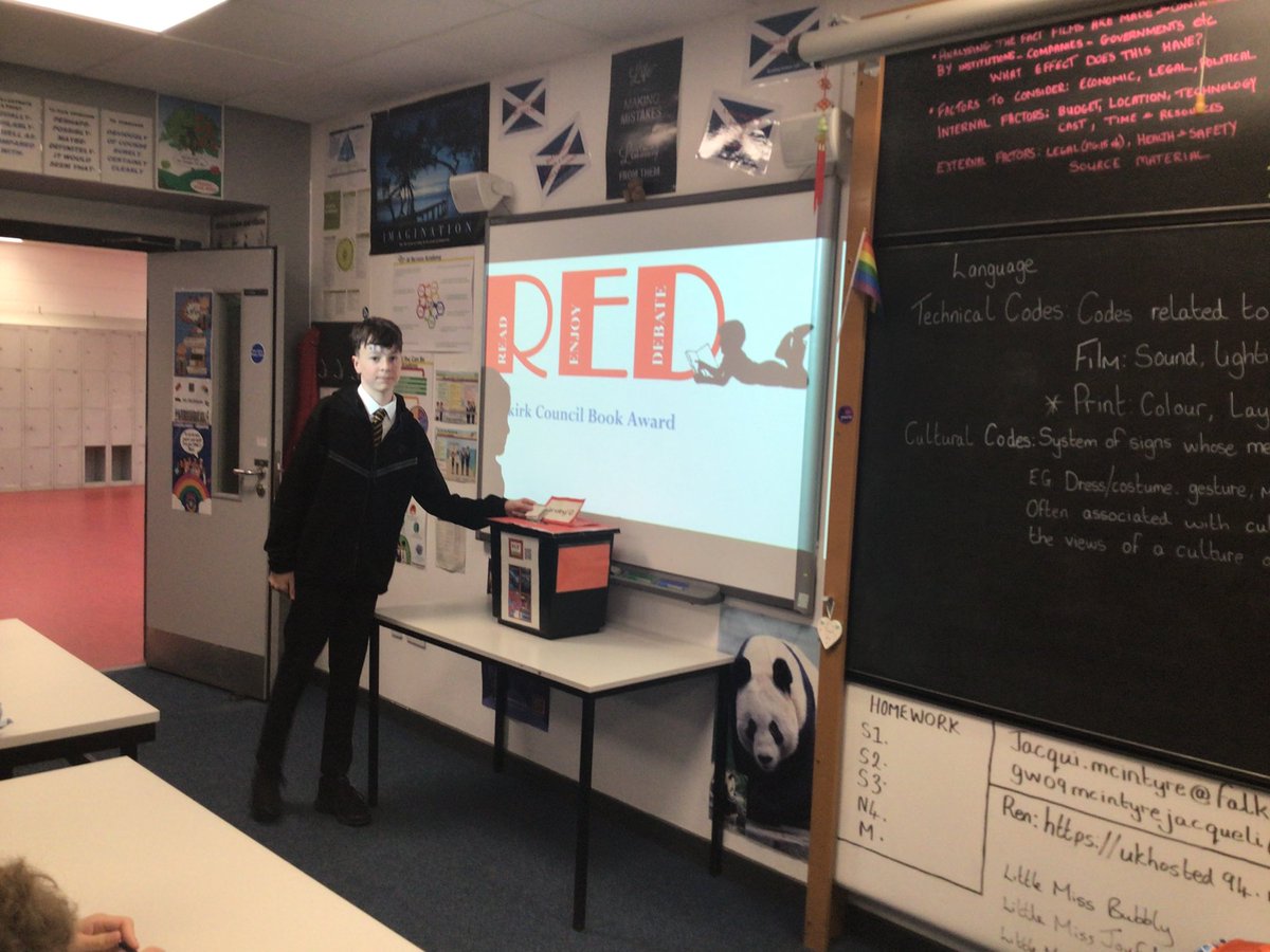 LALiteracy's tweet photo. It’s voting time #RED16 @BonessAcadLib @RenLearnUK Voting for our favourite book!@FVWLric https://t.co/lS8vFBQQRJ