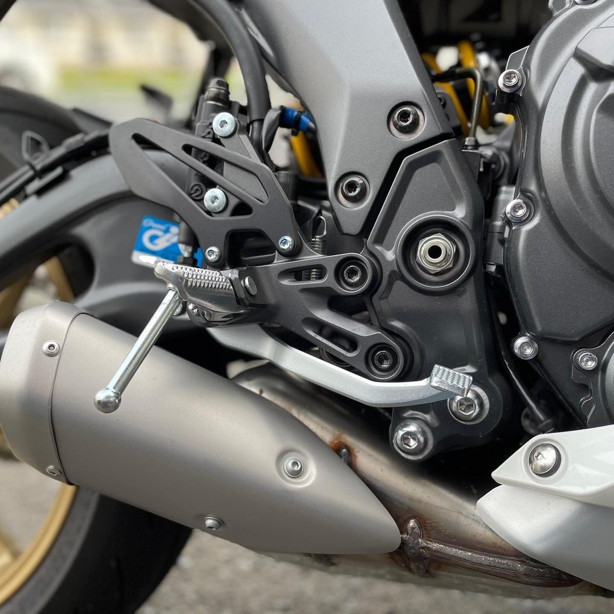 striker_jp's tweet photo. #STRIKER に #YAMAHA YZF-R7来ました😄
しかもanniversaryカラー!
めちゃくちゃカッコイイです👍
これより、#スペシャルステップキット の新規開発で鈴鹿へ旅立ちます!
ご期待ください!!
製品開発にご協力頂きますオーナー様誠にありがとうございます!
#ストライカー
#yzfr7
#specialstepkit https://t.co/CTgGG4Typ8