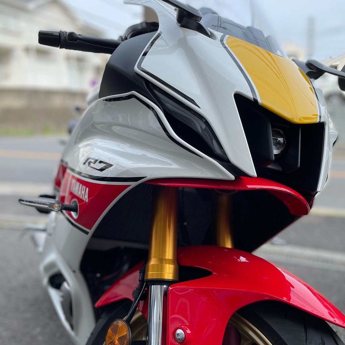 striker_jp's tweet photo. #STRIKER に #YAMAHA YZF-R7来ました😄
しかもanniversaryカラー!
めちゃくちゃカッコイイです👍
これより、#スペシャルステップキット の新規開発で鈴鹿へ旅立ちます!
ご期待ください!!
製品開発にご協力頂きますオーナー様誠にありがとうございます!
#ストライカー
#yzfr7
#specialstepkit https://t.co/CTgGG4Typ8