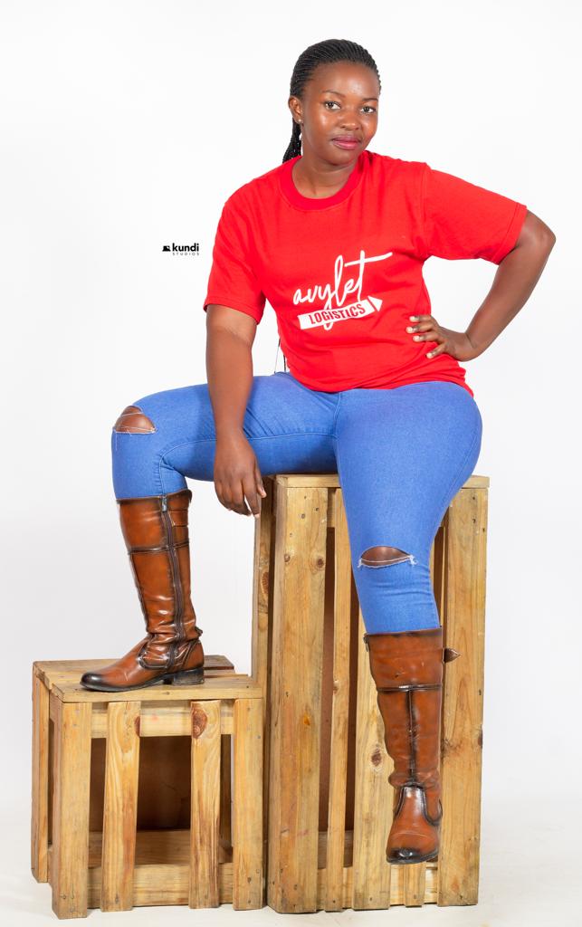 AvyletLogistics's tweet photo. Do business with #Avyletlogistics and get one of these #tshirt
Let us offer you #convenience #beyondborders更加卓越
Get in touch with us on app +86 1431043 or visit us at no 4 Aberdeen road Avondale Harare.
#convenient
#Avyletlogistics 
@EsteemComms 
@takemorem1 
@mavhure1 https://t.co/3bxFdyRvdu