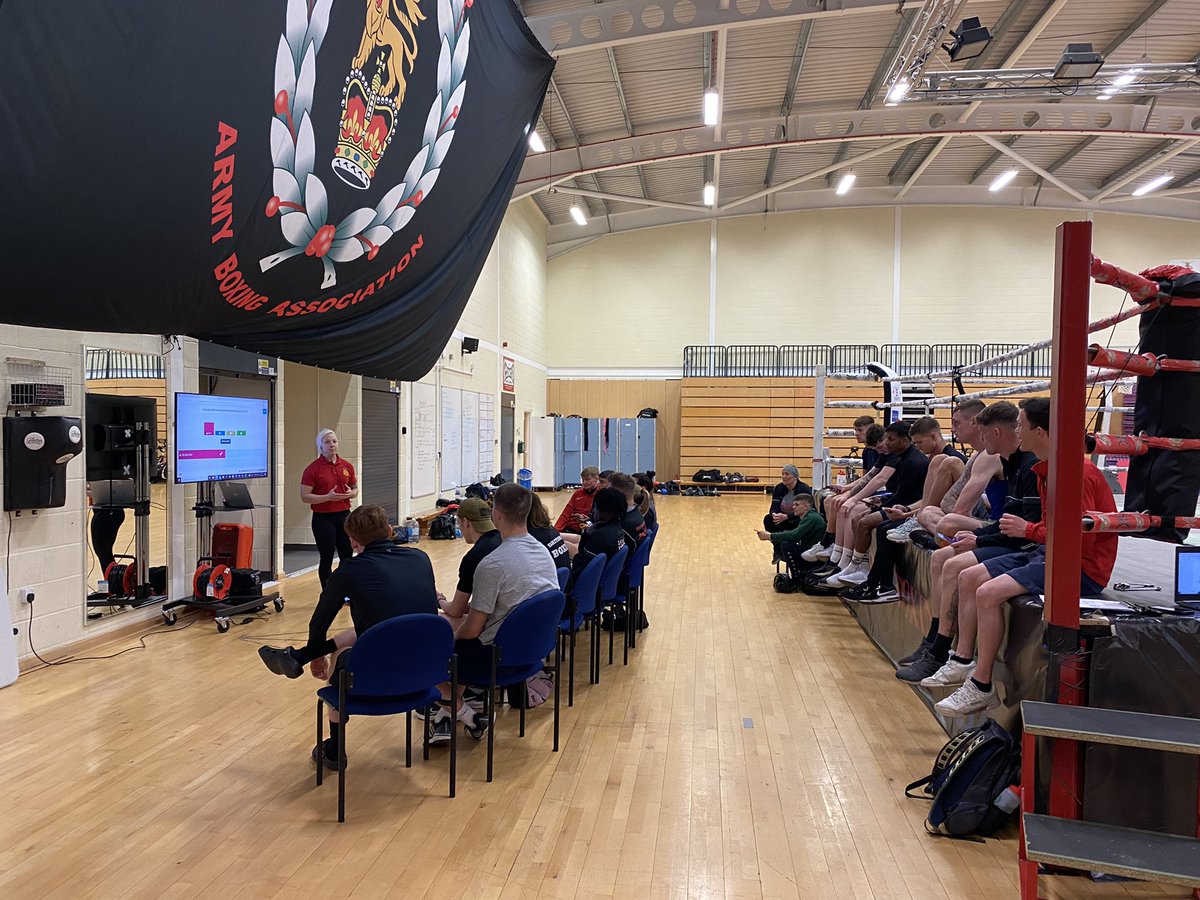 Ben_Stewart_Box's tweet photo. Thanks @AliBooker_RD @JDPsychology &amp; @RachelBustinPT of  @TalentedAthlete @AEAPCentre for delivering 3 workshops on Nutrition, Sports Psych &amp; injury prevention for the @armyboxingteam yday. @ArmySportASCB 
#ABT #BritishArmySport #ArmyBoxing #boxing #boxingtraining #ArmyEliteSport https://t.co/AmSbpcABYu