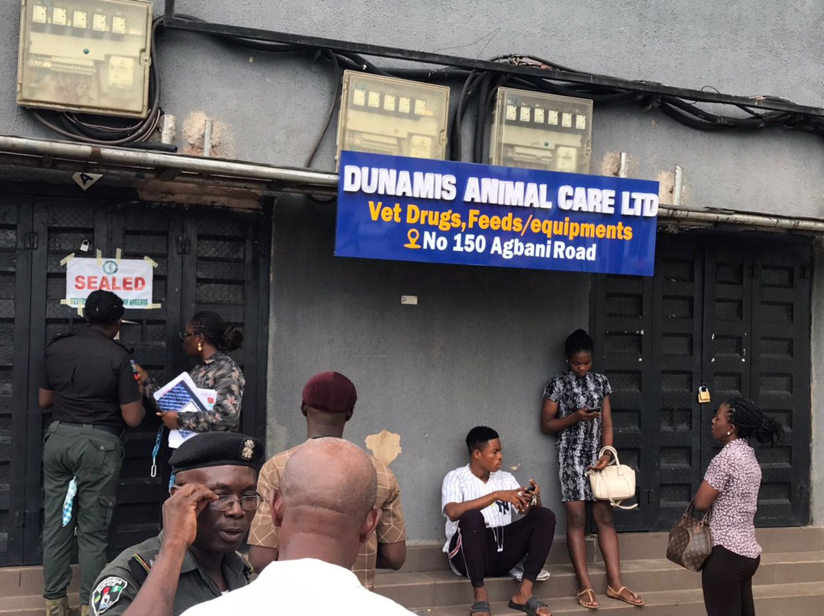 VetCouncilNig's tweet photo. 4 illegal premises sealed and process of prosecution initiated.
Enugu State Veterinary Practicing Premises Committee started Premises Registration enforcement yesterday.
The VCN encourages all State Practice Premise Committee to initiative the same in their respective states. https://t.co/onCDotYhvU