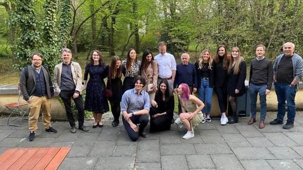 eliteBMNprogram's tweet photo. We recently had our graduation ceremony with students who joined the program in 2019/2020. As a coordinator and lecturer, Professor Helmuth Adelsberger was in close contact to them throughout their studies. He was very happy to see almost all of them for this great social event! https://t.co/icSH1NCKiP