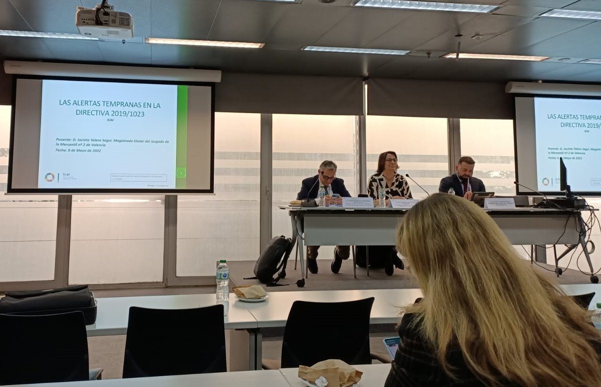 Más #formación #continua de nuestro equipo especialista en #Derecho de #Empresa: hoy asistimos en ICAV Abogacía a la ponencia del magistrado Jacinto Talens sobre la Directiva 2019/1023: #reestructuración preventiva, exoneración de deudas e #insolvencia.