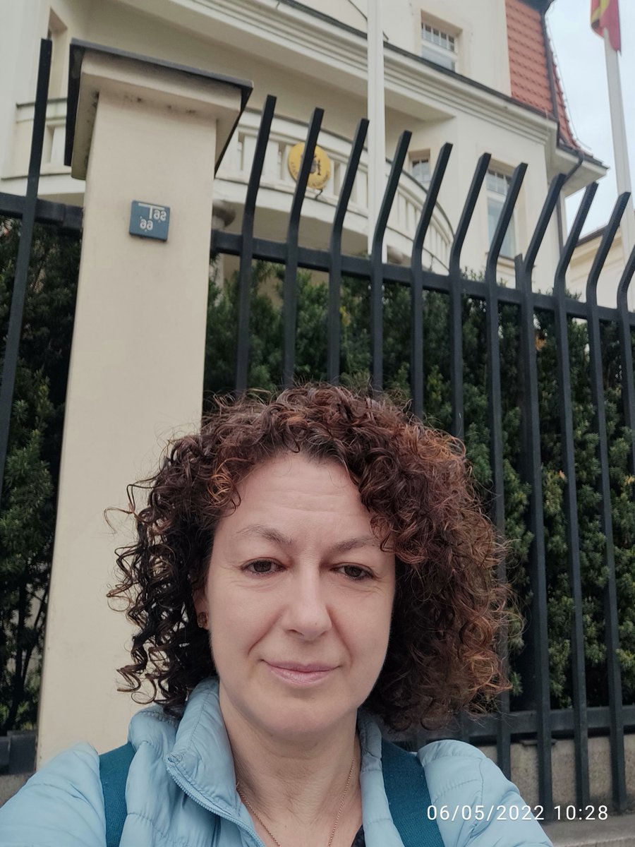 Hoy, reunión en la Embajada y en la Oficina Económica y Comercial. Muy interesados en los programas #ErasmusPlus y en servir de nexo entre empresas e institutos españoles para la formación de nuestros estudiantes. <a href="/sepiegob/">SEPIE</a> <a href="/Erasmus_Project/">Erasmus+ Projects</a> <a href="/iesClaraDelRey/">IES Clara del Rey</a>