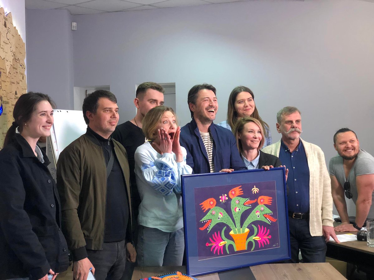 grozovska_olena's tweet photo. Yesterday we held a charity auction. The work of #MariaPrimachenko was sold for a sensational half a million dollars! All money will be directed to the needs of the Armed Forces of Ukraine
#PrytulaCharitableFoundation #DukatAuctionHouse @artdukatgallery https://t.co/smsDCCwesG