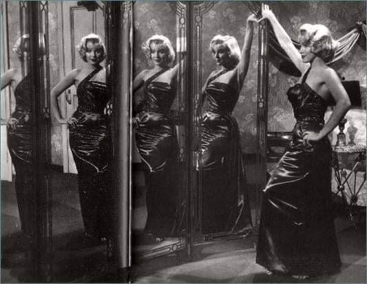 Clubpassionmar2's tweet photo. Bonne journée de vendredi.
Have a sweet Friday.
#soutienukraine #marilyn #marilynmonroe #clubpassionmarilyn #HTMM #commentepouseunmillionnaire #howtomarryamillionaire #poladebevoise #LaurenBacall #bettygrable #tryptique https://t.co/4xonbVtyBj