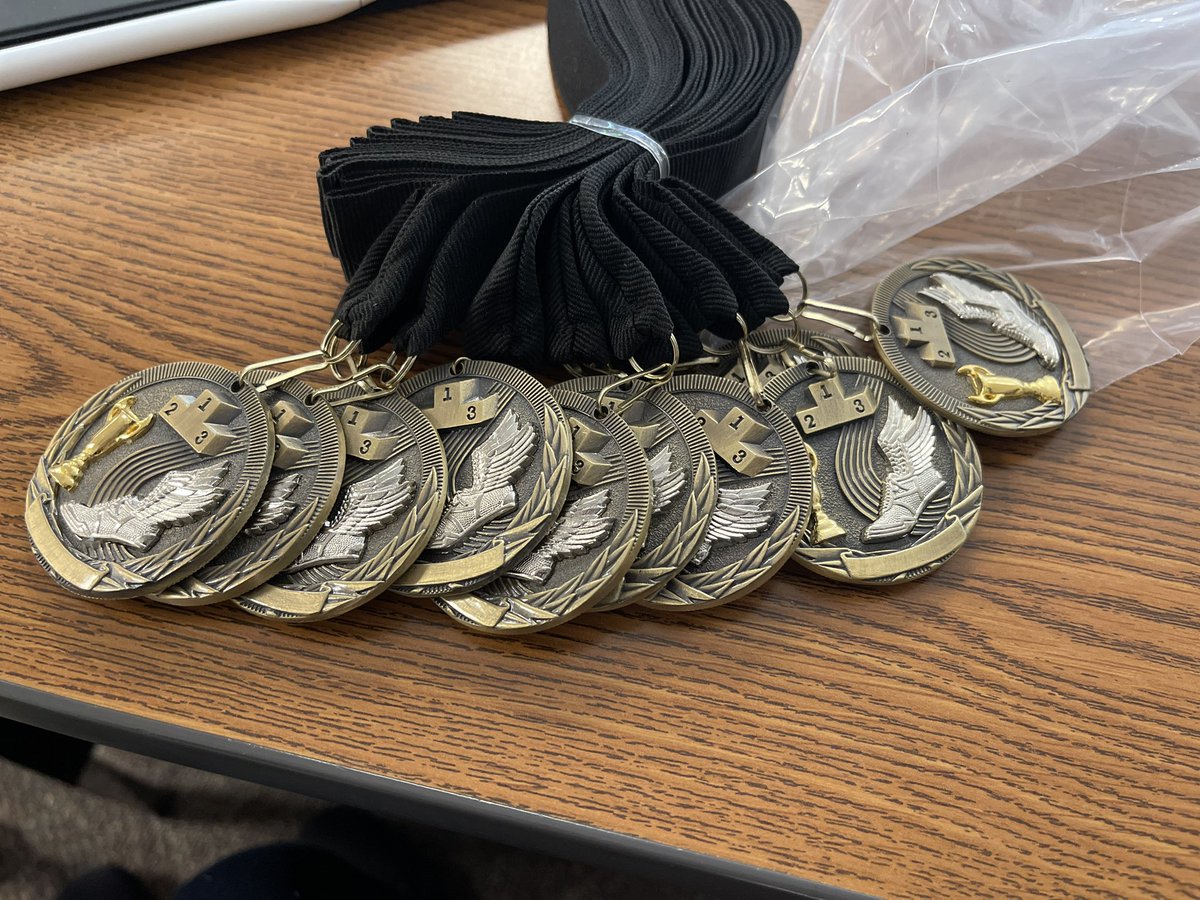 cghs_track's tweet photo. #track #banquet pictures are coming soon. https://t.co/MO4gLQGvJd
