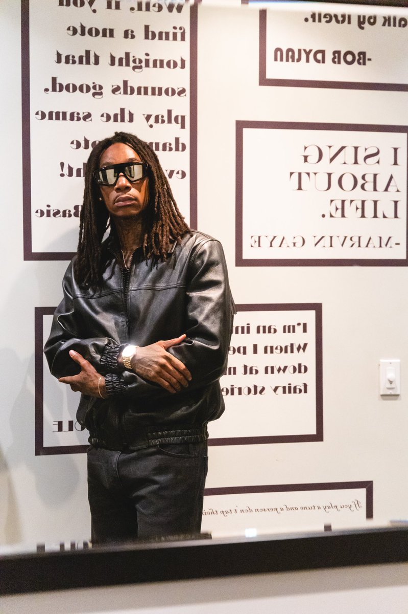 wizkhalifa's tweet photo. Such a Weed Pot. https://t.co/5Mexf6XerO