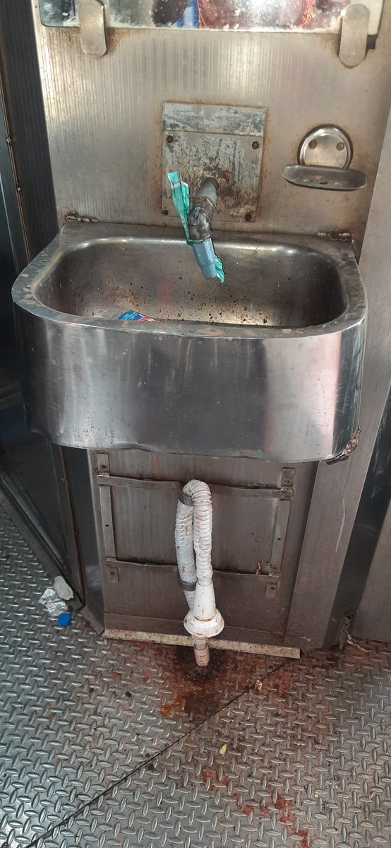 MritunjayNss's tweet photo. North East train from Kamakhya to Anand Vihar I have been complaining since morning that there is no water and the bathroom is in very bad condition. Our suffering is not to be seen. Pnr-6465866070
@ irct @indian railway @IRCTCofficial @RailMinIndia @RailwaySeva https://t.co/c4QYZnMZzI