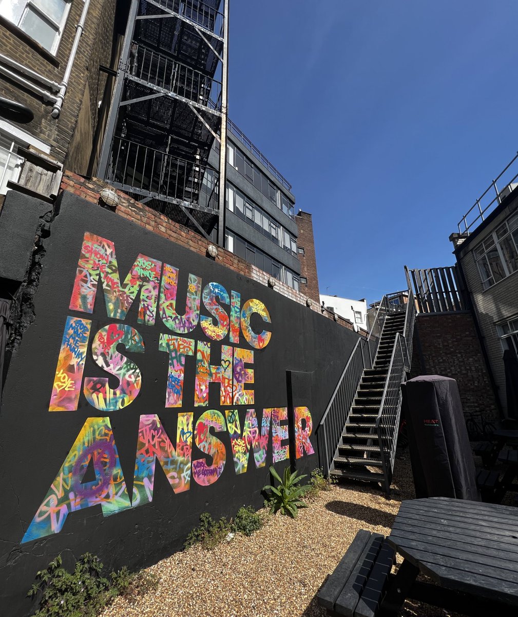 DefectedRecords's tweet image. A beautiful day in London. 🌞