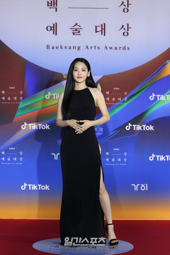 조이현 모먼트 on X: All of Us Are Dead is nominated on the Best Asian Series  category at the 2022 SEC Awards 🔥 VOTE NOW : 🗳️   #Yihyun #Lomon #Chanyoung #Jihu #