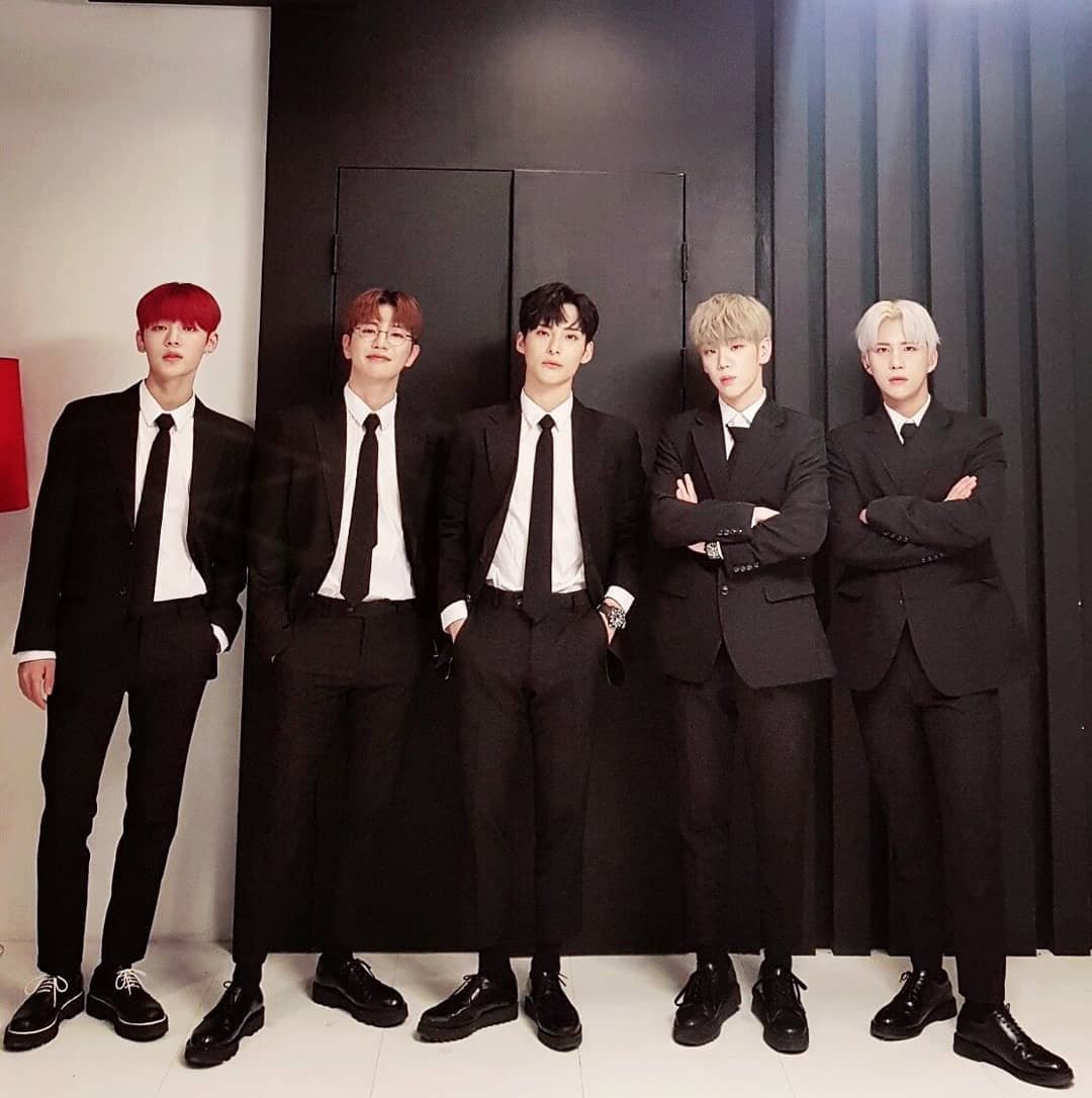 ACEtagram_7's tweet photo. 190623

[#ACE_PHOTO]
A.C.E 1st CONCERT
[UNDER COVER : AREA NO.1 KOREA]가 드디어 오늘 개최됩니다🔥🔥🔥
⠀⠀⠀
#두근_두근🙈🙉
⠀⠀⠀
바로 오늘!
저희 에이스 첫 단독 콘서트
즐길 준비되셨나요~~?
⠀⠀⠀
⏰D-DAY
우리 빨리 만나요!😻
#6월_23일_YES24_라이브홀
⠀⠀⠀
#ACE_1ST_CONCERT
#D_Day https://t.co/fj0sbPvlX1