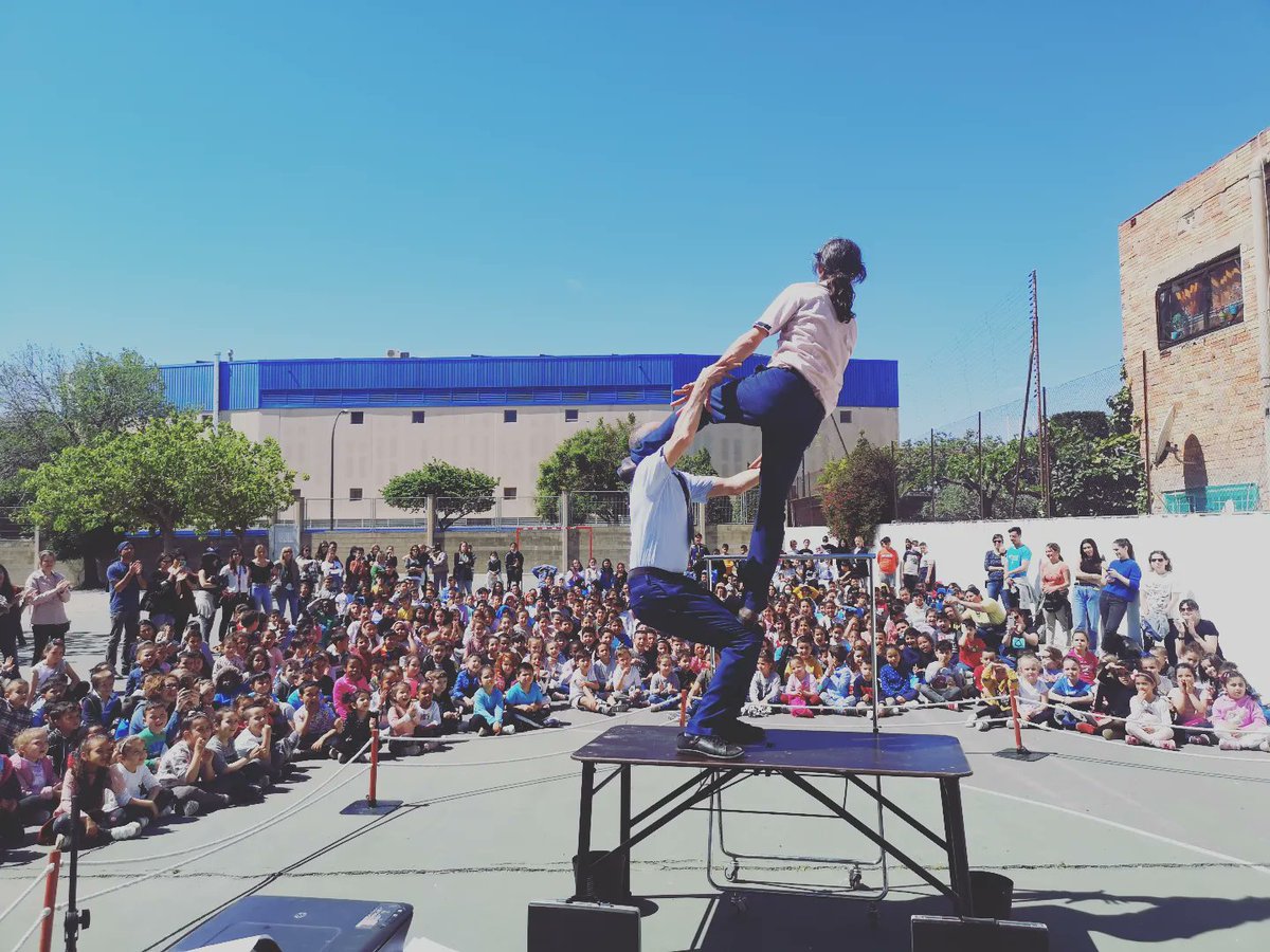 Escola Marià Fortuny tweet media