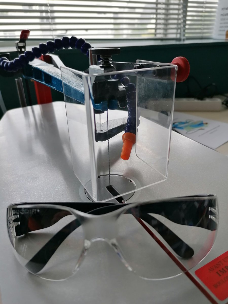 J-5 🎉
pour passer  l'apres-midi du 11 mai à  <a href="/canope_77/">Atelier Canopé 77</a> en partenariat avec <a href="/universcience/">universcience</a> <a href="/fablabalecole/">Fab Lab à l'école</a>. Bonne humeur garantie 😉Inscription: reseau-canope.fr/service/je-fab…
Impatient.e.s de partager avec vous notre enthousiasme pour ce projet 🛠️⚙️🎉