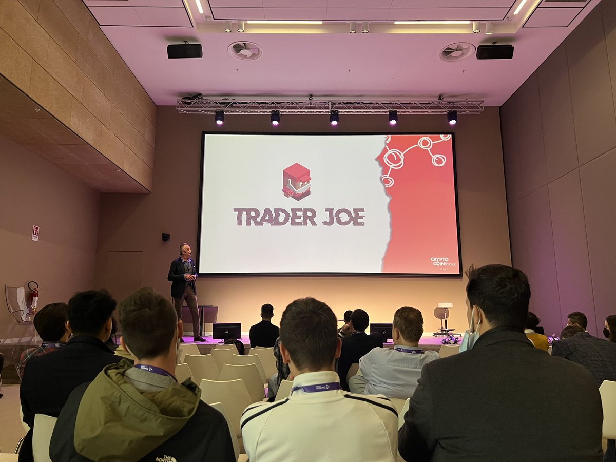 DavideFi's tweet photo. #Decentra academy, crypto association from Bologna, and #youngster, showing their love and friendship with #avalanche and @traderjoe_xyz and their intention of building on top of ecosystem.

Furthermore, Avalanche Italian Summit 2022 in Bologna has been hinted and is TBD https://t.co/r9pHm6eTGe