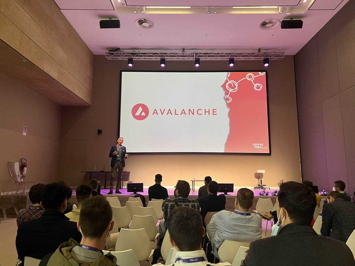 DavideFi's tweet photo. #Decentra academy, crypto association from Bologna, and #youngster, showing their love and friendship with #avalanche and @traderjoe_xyz and their intention of building on top of ecosystem.

Furthermore, Avalanche Italian Summit 2022 in Bologna has been hinted and is TBD https://t.co/r9pHm6eTGe