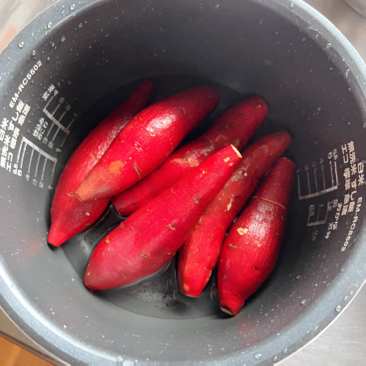 蒸し器なんていらない！さつまいもはこうやって蒸かすべし！