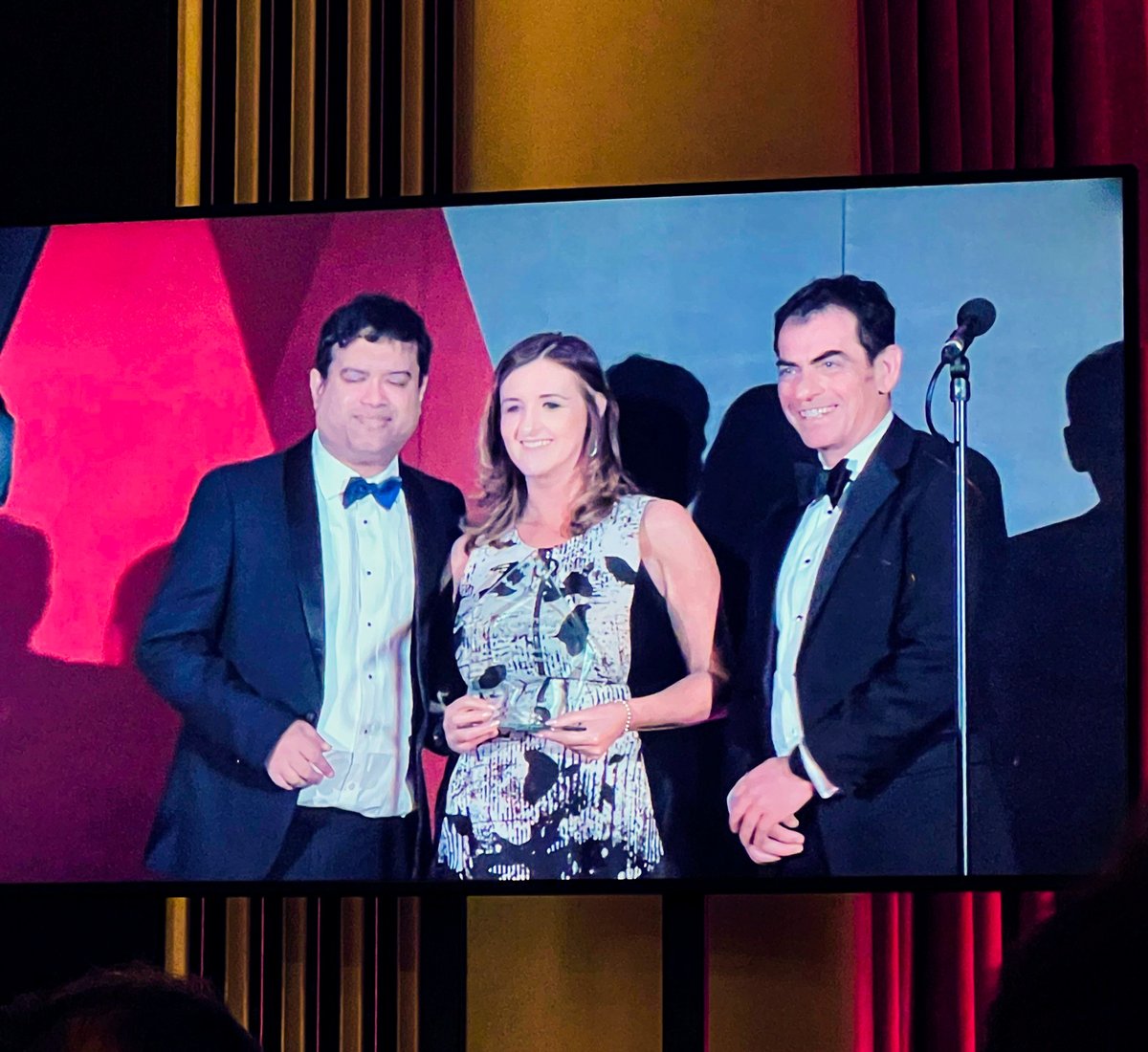 westoneloans's tweet photo. 🎉We are delighted to announce that West One Loans won the "Large Loans Mortgage Lender of the Year" in MoneyAge's The Mortgage Awards 2022! Well done to our amazing team!!!

Thank you, MoneyAge, for an amazing event and a great evening! 👏

#MAMortgageAwards #industryawards https://t.co/mdbtECJdVn