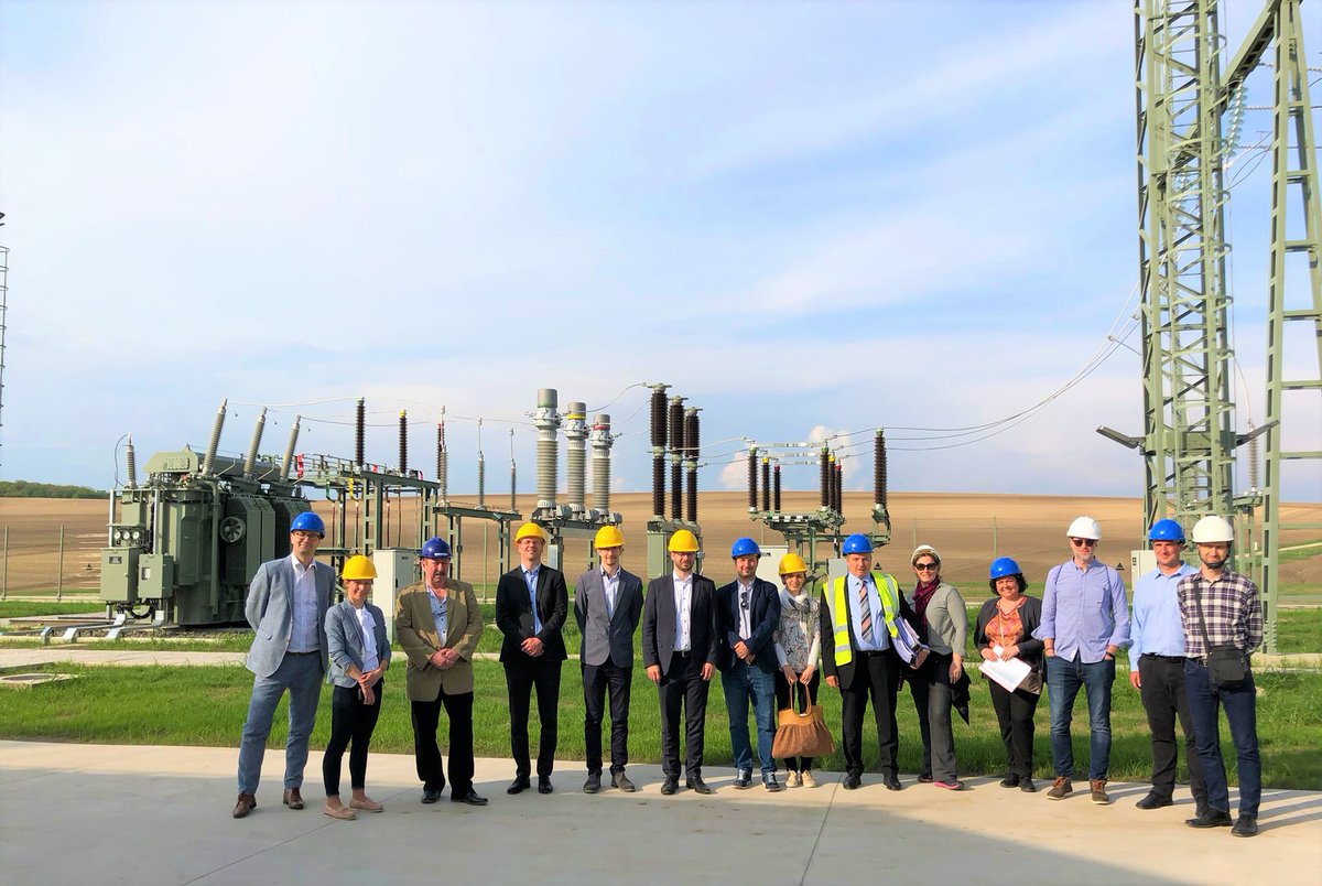 cinea_eu's tweet photo. @cleanenergy_eu @DirkBeckersEU @EU_Commission @Energy4Europe @EUClimateAction @ENTSO_E Hungary🇭🇺 here we are to see the progress of #CEFEnergy funded #DanubeInGrid!
Happy to see that works for the automatic smart substations of Öttevény, Székesfehérvár & Gyermely are completed and various smart MV remote controlled devices already integrated in Győr
#EU #SmartGrids https://t.co/bQ6yzZuJ5M