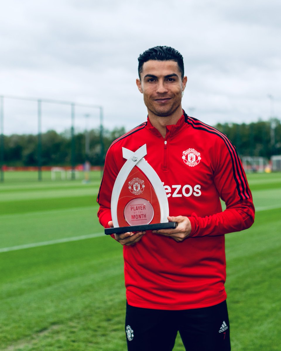 Manchester United (@manutd) on Twitter photo ๐ฅ Just <a href="/Cristiano/">Cristiano Ronaldo</a> with ๐ฎ๐ป๐ผ๐๐ต๐ฒ๐ฟ accolade.
Our no.7 has been presented with United's Player of the Month award for April ๐
#MUFC ๐ฅ Just <a href="/Cristiano/">Cristiano Ronaldo</a> with ๐ฎ๐ป๐ผ๐๐ต๐ฒ๐ฟ accolade.
Our no.7 has been presented with United's Player of the Month award for April ๐
#MUFC
