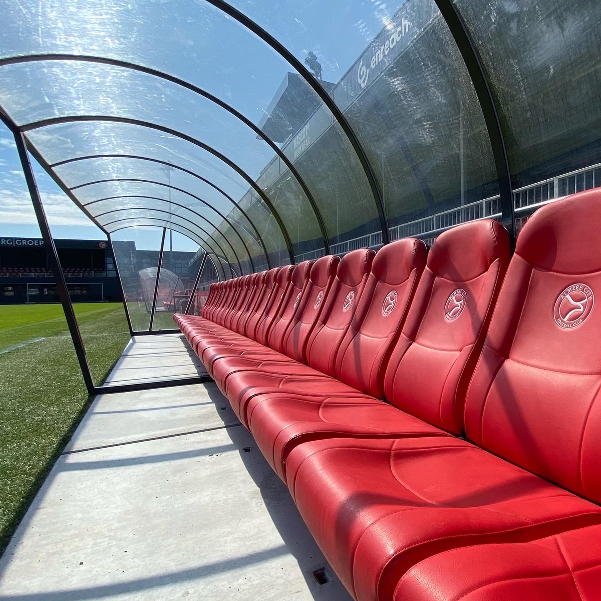 AlmereCityFC's tweet photo. ๐ฅฐ ๐๐ธ๐ถ๐ฎ ๐ผ๐๐ฎ๐ฎ๐ฝ ๐๐ธ๐ถ๐ฎ!
#almjaz #UltimateStretch https://t.co/HLEUyrHOhZ