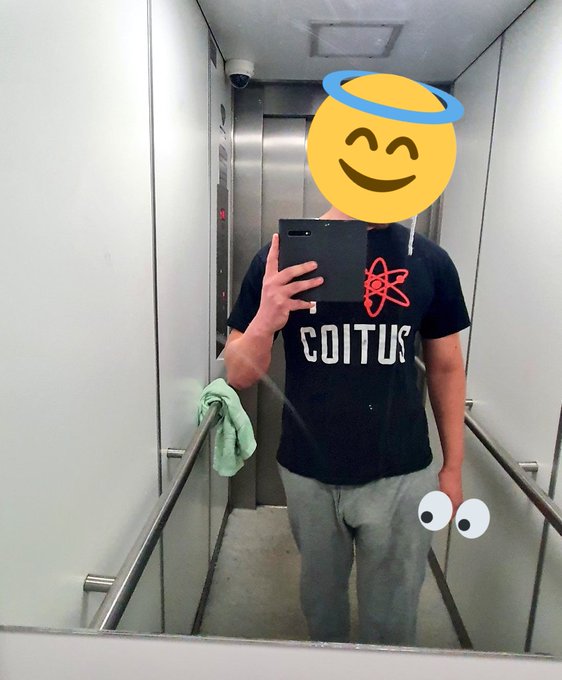 It's #graysweatpants season again, time to show off the #bulge 😇  Are you a #bulgespotter ?  #sizequeen<a href="/tag/graysweatpants"class="tags">#graysweatpants</a><a href="/tag/sizequeen"class="tags"><span>#sizequeen</span></a><a href="/tag/bde"class="tags"><span>#bde</span></a><a href="/tag/bulge"class="tags"><span>#bulge</span></a><a href="/tag/sizedoesmatter"class="tags"><span>#sizedoesmatter</span></a><a href="/tag/girth"class="tags"><span>#girth</span></a>