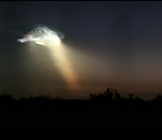 JasonDunning's tweet photo. So many great pictures of the noctilucent cloud from this morning's Falcon 9 rocket launch! Thank you for sharing! @NBC2 https://t.co/hzhUtG5nHK