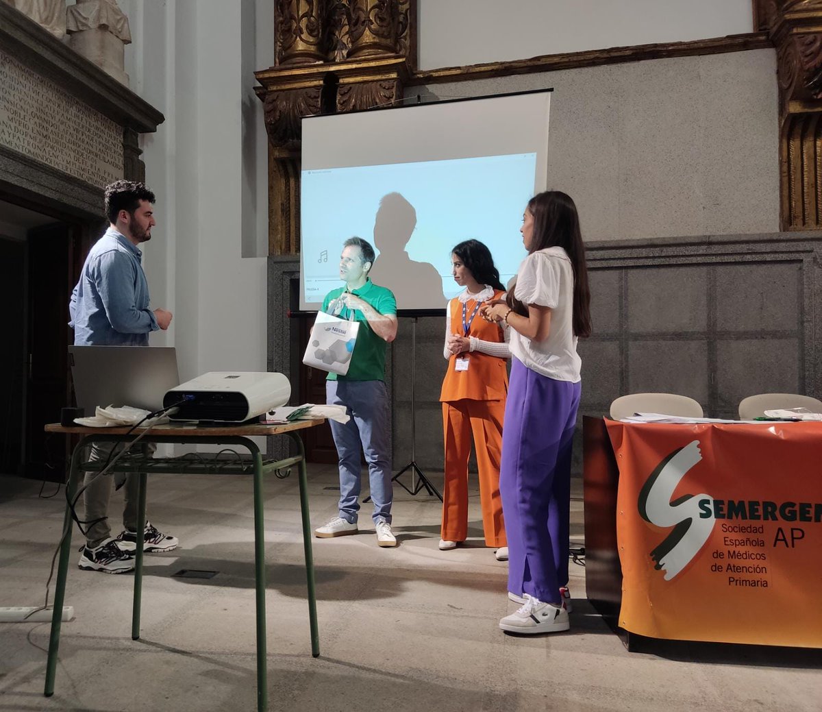 LeandroFer59's tweet photo. @SemergenEx
XII Jornadas de Residentes y Tutores de Semergen Extremadura. https://t.co/6W3PGczWhF