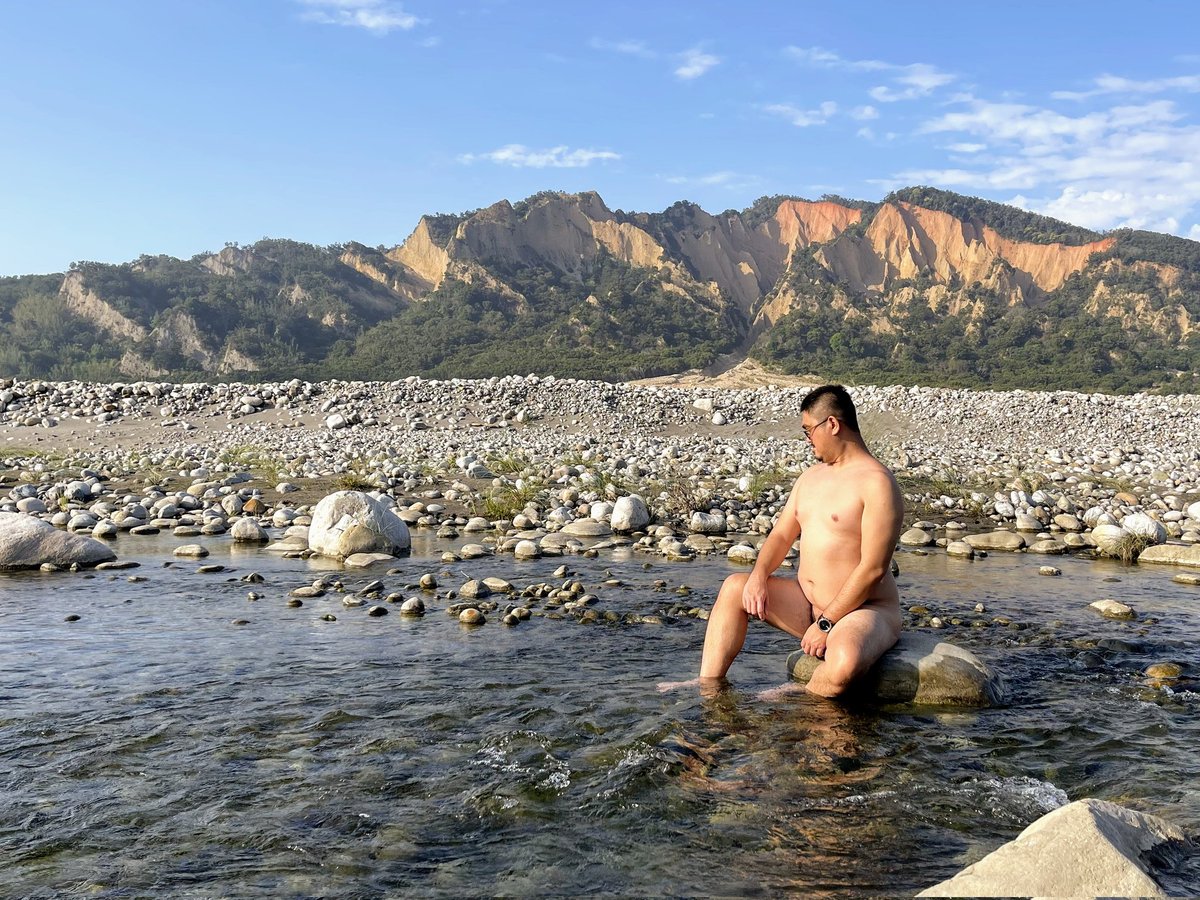 Minsvlog1's tweet photo. 我需要一點勇氣，你願意給我嗎？ https://t.co/GiUleUP5Q3