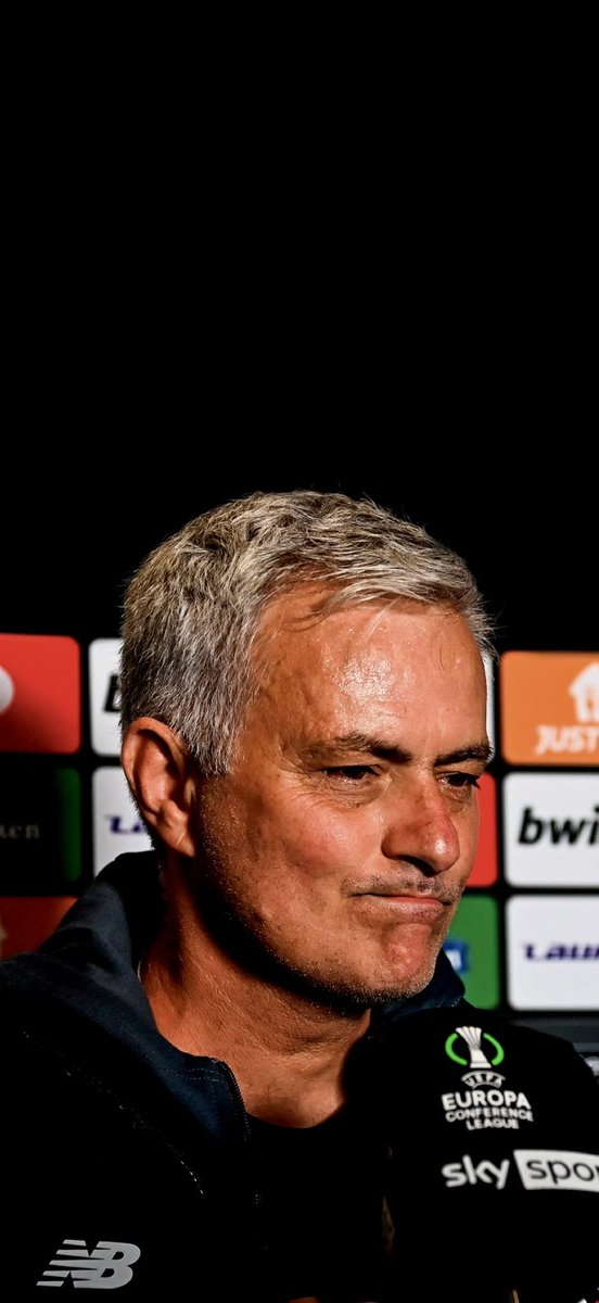 Chaabi4K's tweet photo. جوزيه مورينهو | Jose Mourinho 
#ROMLEI #EuropaConferenceLeague #Wallpaper https://t.co/Sfa1RudeqG