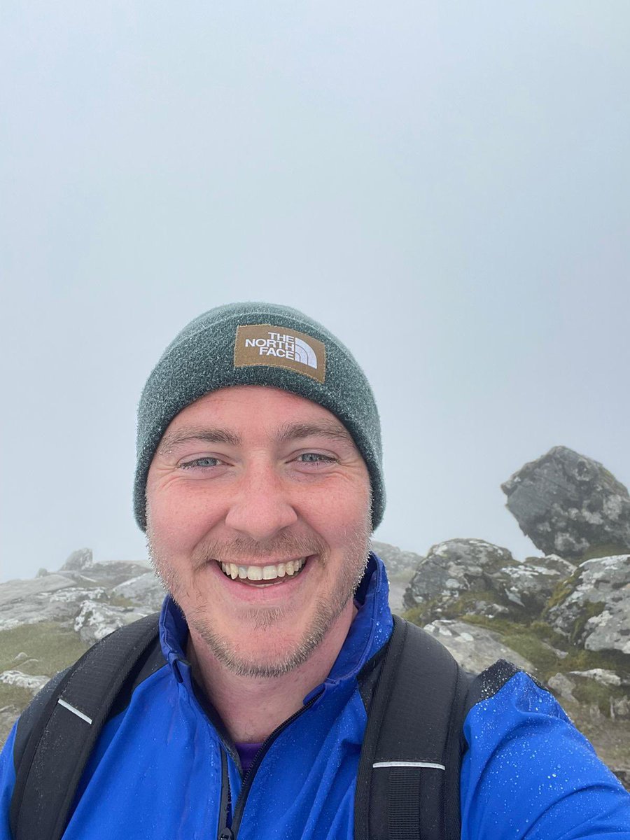 stainesmiddxcc's tweet photo. Anyone else have their opening bowler climb a mountain a day before the opening league fixture? 👀🤯@crickshouts https://t.co/m3hBMli9yj