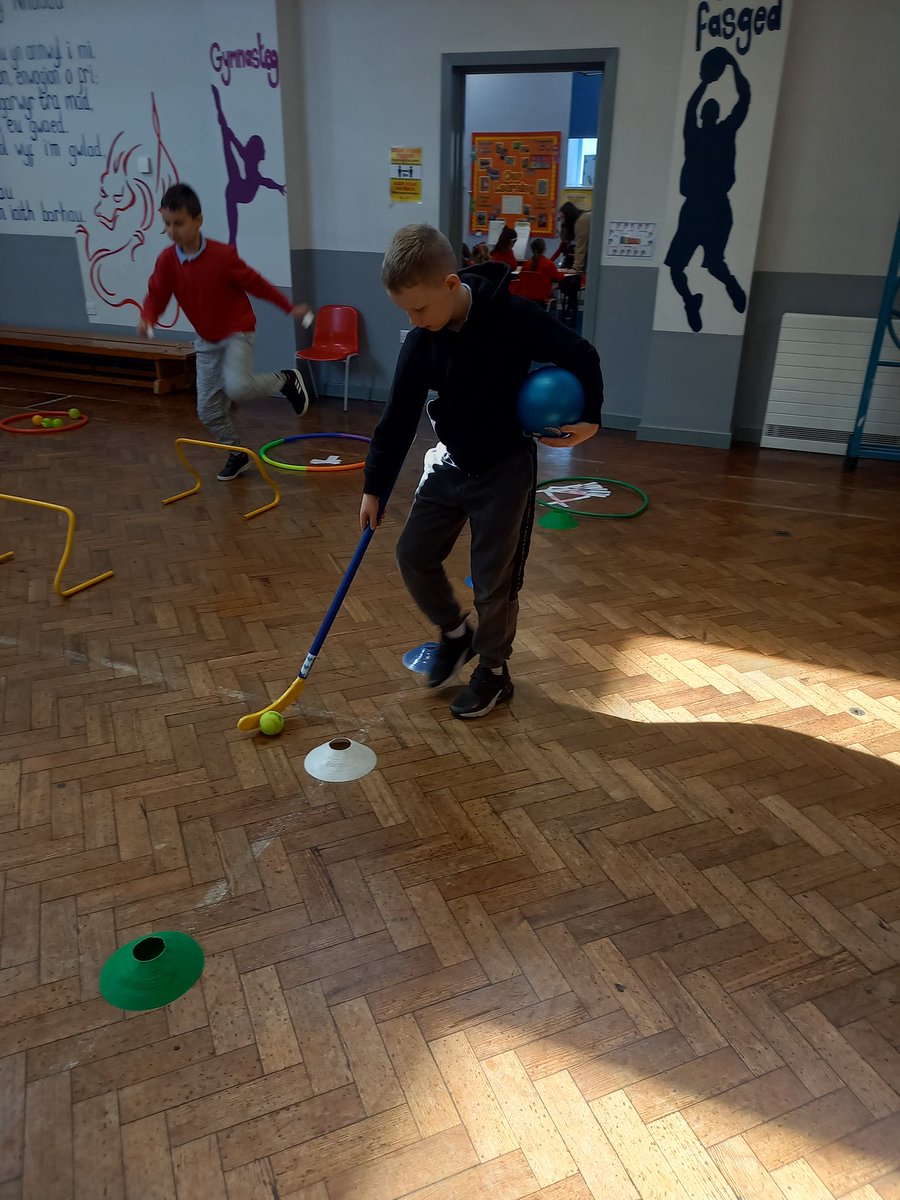 PentrerGraig's tweet photo. We had a super day in dosbarth Saturn yesterday physical literacy and a shop survey of Morriston #pgpsaturn #pgphealth #pgphumanities https://t.co/MIPcicIt9d