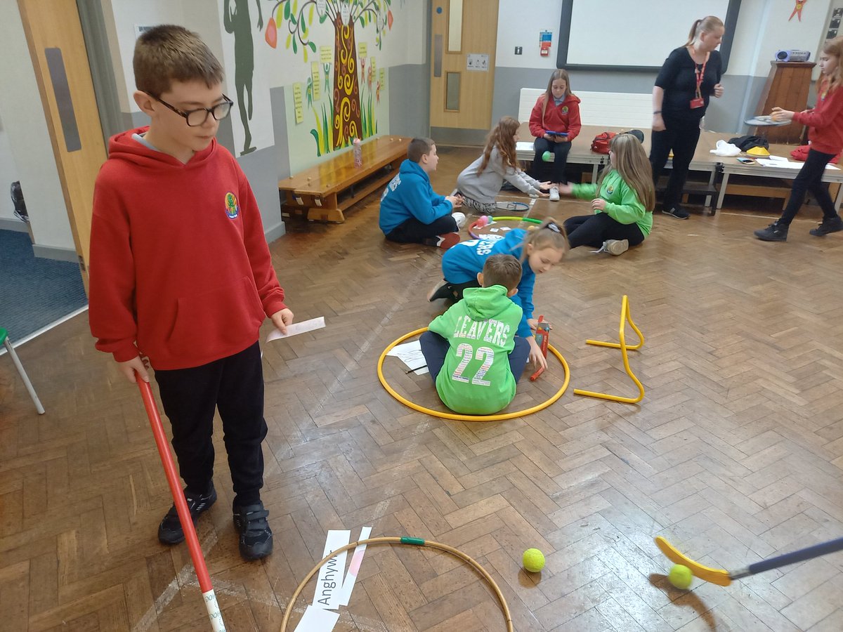 PentrerGraig's tweet photo. We had a super day in dosbarth Saturn yesterday physical literacy and a shop survey of Morriston #pgpsaturn #pgphealth #pgphumanities https://t.co/MIPcicIt9d