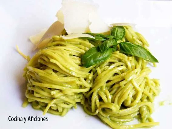 petitchefes's tweet photo. #menu #plato #Linguinis al pesto con parmesano
Déjate tentar por una pasta al dente con una salsa pesto deliciosa. Te ensañamos cómo hacerlo todo en esta receta!
#Receta completa►https://t.co/Q5UTPZZtlx  Gracias a "Conchaber" https://t.co/yqYyvdlkJa