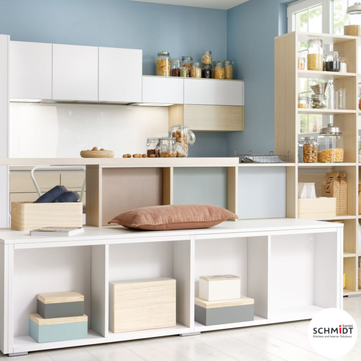 schmidtbarnet's tweet photo. An integrated #bookshelf bench for a quick rest or an informal chat, a personal touch with a splash of #colour, enough to satisfy the appetites of even the biggest #culture-lovers.

Contact us today on 020 3691 8888 to book your appointment. https://t.co/rubgGmdcEH