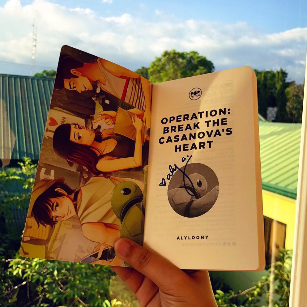 PopFictionBooks's tweet photo. Thanks, @jessaaaaaa_ for sharing this! β€οΈ
Share your #POPFICSELFIE or #POPFICBOOKSNAP. Don't forget to tag us and use the hashtag! ππΈπ
Get a #TheSummitBooksShop exclusive signed copy when you buy #OBTCH in the links below:
Shopee: https://t.co/BsJ3Zm6hVK https://t.co/yVyVtf9rVJ