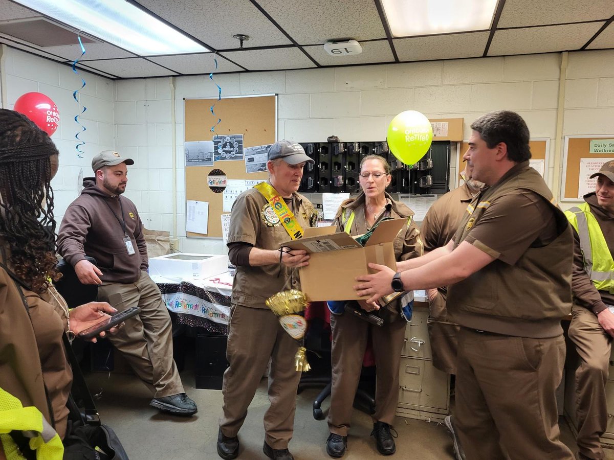 Demetrius-PHL Safety (@phlsafety) on Twitter photo Happy retirement to Archie!! 27 years of service! Congrats!! Have a happy retirement π πππ₯³ <a href="/UPSsafetySmart/">Jess Lees</a> @BarbaraRucker5 <a href="/DJEJZ/">Edward Zarzatian</a> <a href="/Jessica44045155/">Jessica Fontenot</a> Happy retirement to Archie!! 27 years of service! Congrats!! Have a happy retirement π πππ₯³ <a href="/UPSsafetySmart/">Jess Lees</a> @BarbaraRucker5 <a href="/DJEJZ/">Edward Zarzatian</a> <a href="/Jessica44045155/">Jessica Fontenot</a>