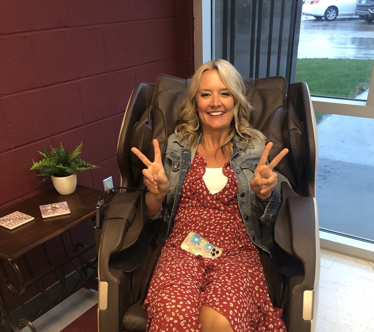 Abby Thompson tweet media