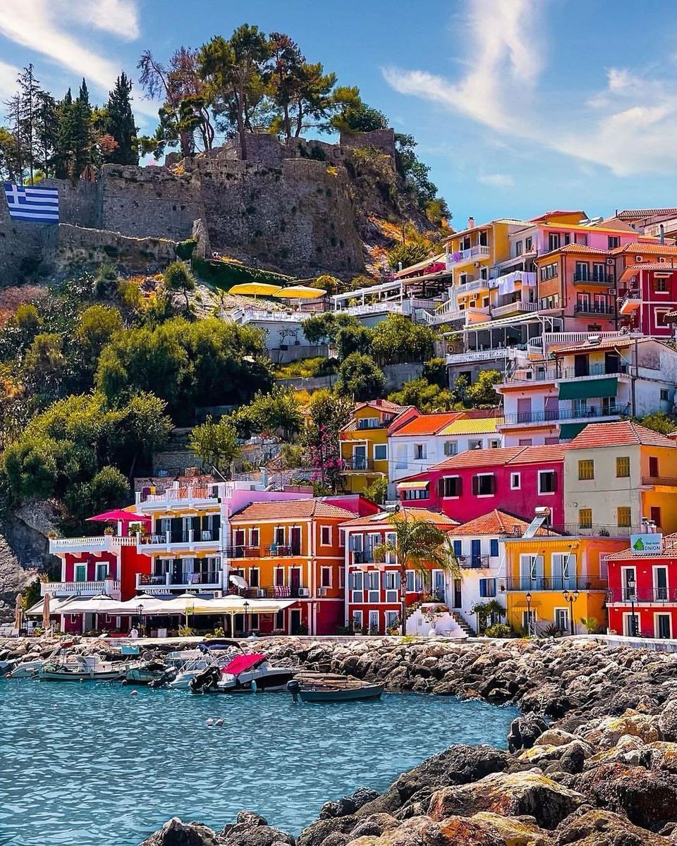 grekodom's tweet photo. Parga, Greece🇬🇷
By @chris_kap.21 (IG)
#greece #tourism #springingreece #grekodom #parga #relax https://t.co/Vs4vNU6iY3
