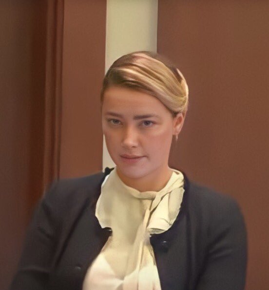 zoffada's tweet photo. I can appreciate the humor around the #JohnnyDeppAmberHeardTrial circus, but #amberheardisapsychopath and scares the s$it out of me. She gives off major Jodi Arias vibes. I literally thank God that #JohnnyDepp is alive to tell his (the) truth. 🙏🏼❤️‍🩹 https://t.co/WU5hahnHa8