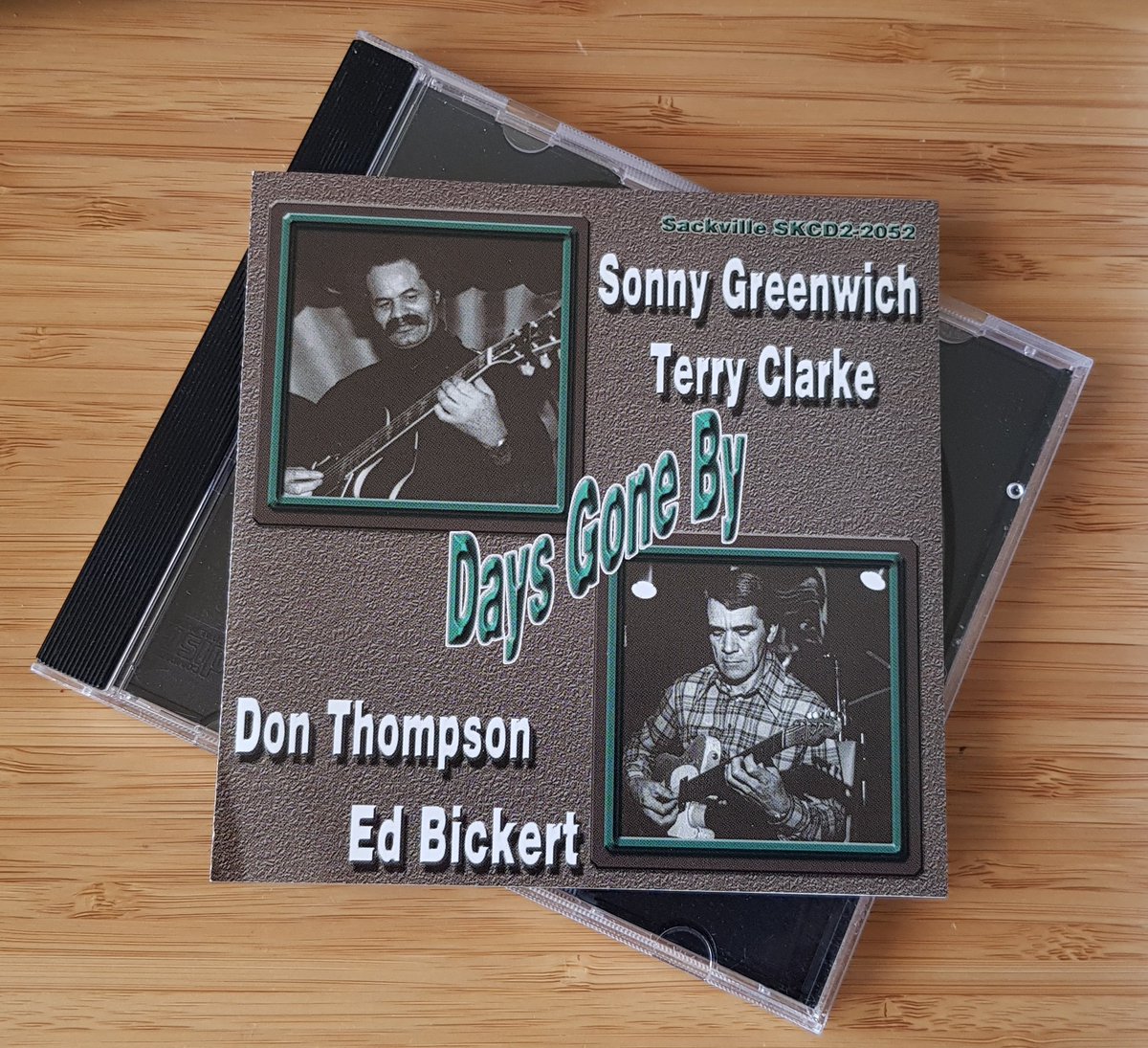 fer_urbina's tweet photo. 🎶🎸🎵🎸🎶
💿#SonnyGreenwich/#EdBickert: Days Gone By (Sackville SKCD2-2052)
📲https://t.co/Jhdp5S0V83 https://t.co/o0SeFumxTY