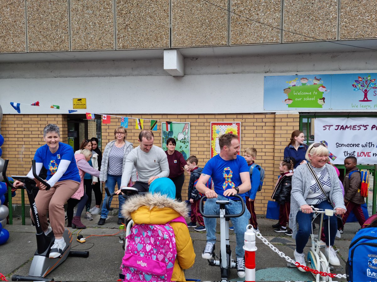 St. James's PS tweet media