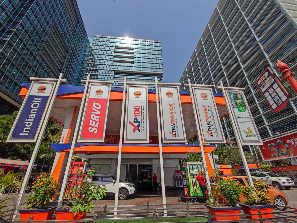 A shiny picture of IndianOil's Retail Outlet COCO BKC, Mumbai showing our range of top-notch products to delight the customers, clicked by Adarsh, an intern at <a href="/IndianOilcl/">Indian Oil Corp Ltd</a> 
<a href="/ChairmanIOCL/">ChairmanIOC</a> 
<a href="/DirMktg_iocl/">Director (Marketing), IndianOil</a> 
<a href="/DirHR_iocl/">Director (HR), IndianOil</a>