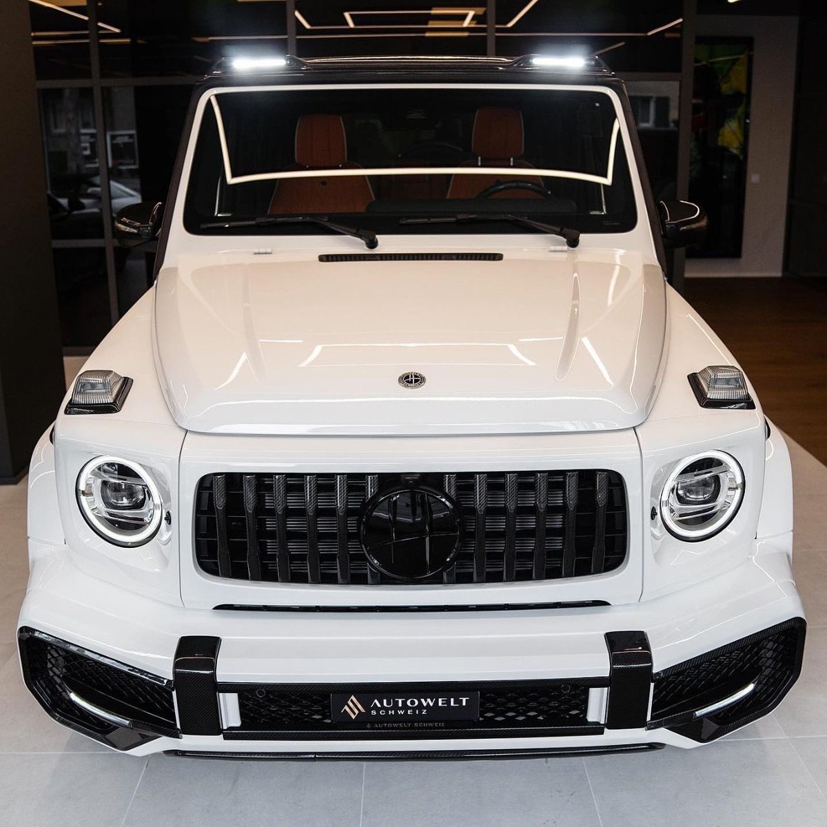 balogun_khalil's tweet photo. Which one your choice?
๐ธ: @autoweltschweiz
#mercedesbenz #mercedesamg #mercedesbenzmaybachfans #gtr #amggtr #gtrpro #amggtrpro #amggt #gtblackseries #gtcroadster #gtroadster #gtc #amggts #blackseries #amggtblackseries #cobra #batmobile #anaconda #mercedes #gts #g63 #g63amg https://t.co/MoXNi1vngz