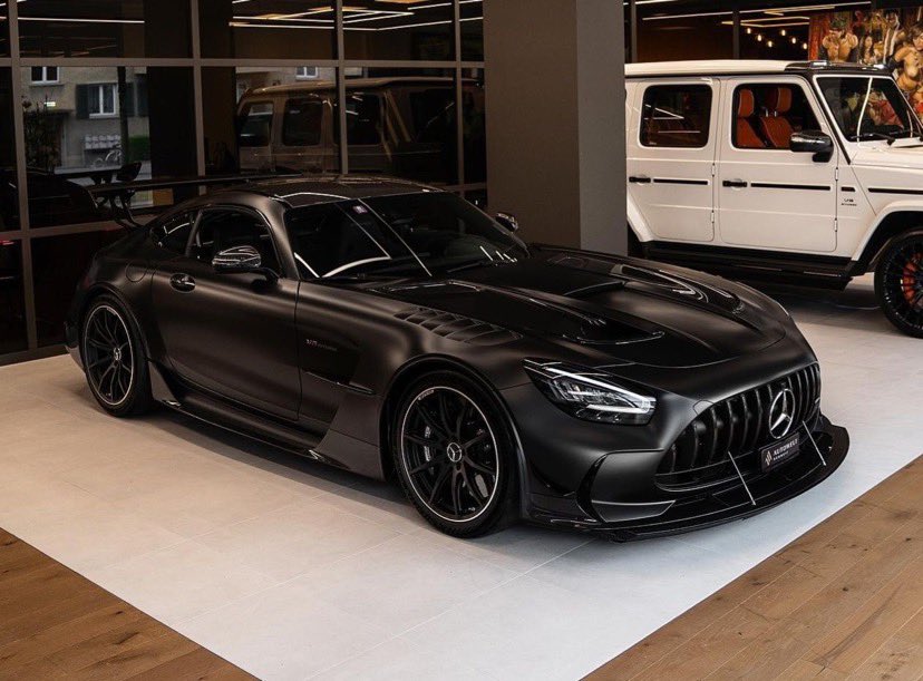 balogun_khalil's tweet photo. Which one your choice?
๐ธ: @autoweltschweiz
#mercedesbenz #mercedesamg #mercedesbenzmaybachfans #gtr #amggtr #gtrpro #amggtrpro #amggt #gtblackseries #gtcroadster #gtroadster #gtc #amggts #blackseries #amggtblackseries #cobra #batmobile #anaconda #mercedes #gts #g63 #g63amg https://t.co/MoXNi1vngz