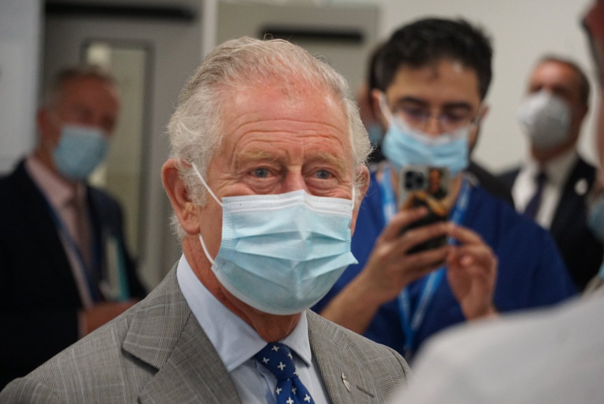 JDLewisMedia's tweet image. HRH The Prince of Wales visited Royal Bournemouth Hospital this morning. He spoke to scores of staff, visited the new operating theatre in the Derwent building and the Lavender Garden, dedicated to the memory of hospital staff who have died. @Bournemouthecho