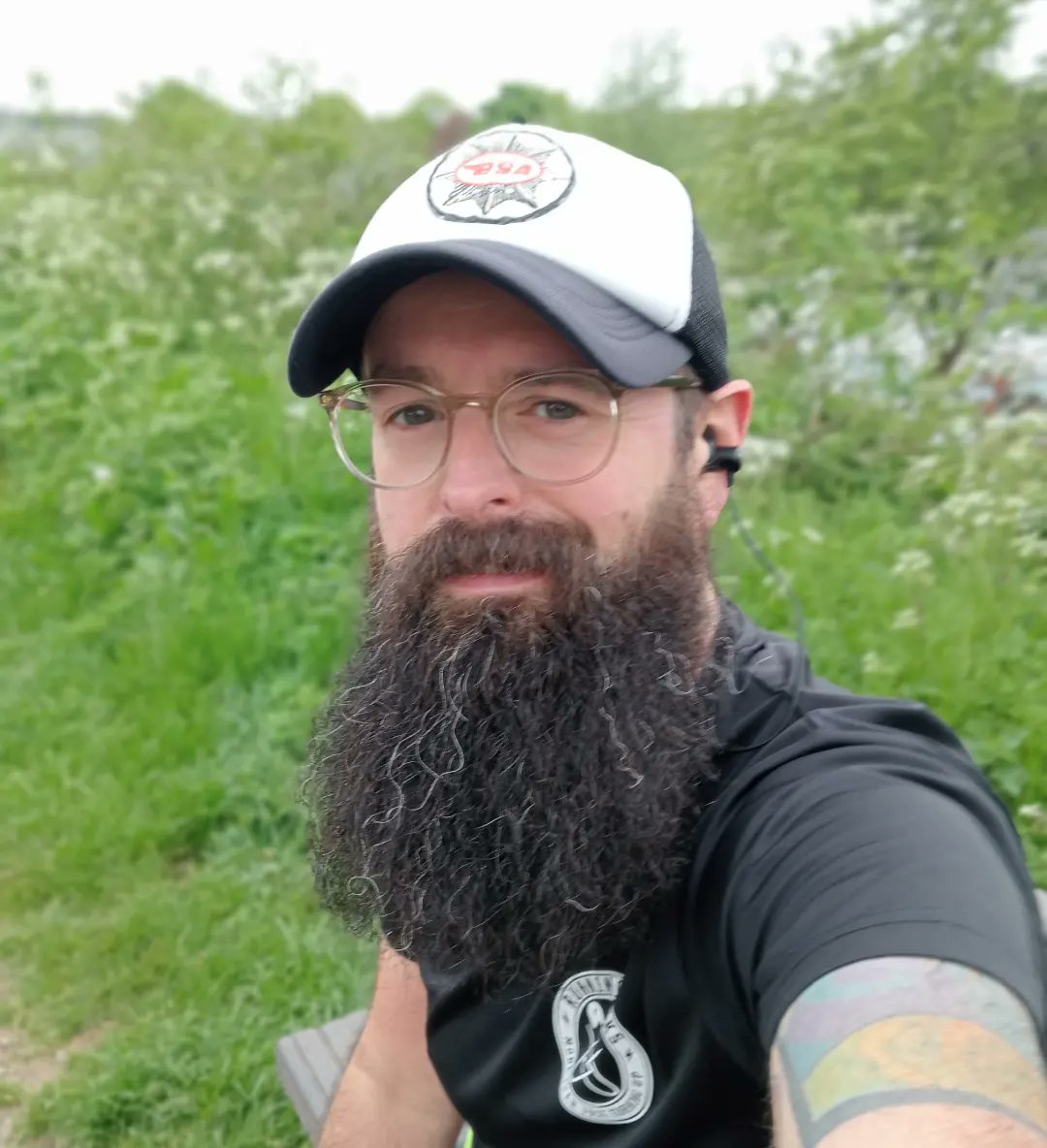 Cakesniffer77's tweet photo. Steady half for me this morning. Only planned on 16k but was enjoying myself! (Look at all those grey traitors in my beard!! π) 27 dogs = 1.29 DpKm!! @runningpunks listened to @drivebytruckers - Decoration Day and The Dirty South #farnotfast https://t.co/hyQt1CMC3n