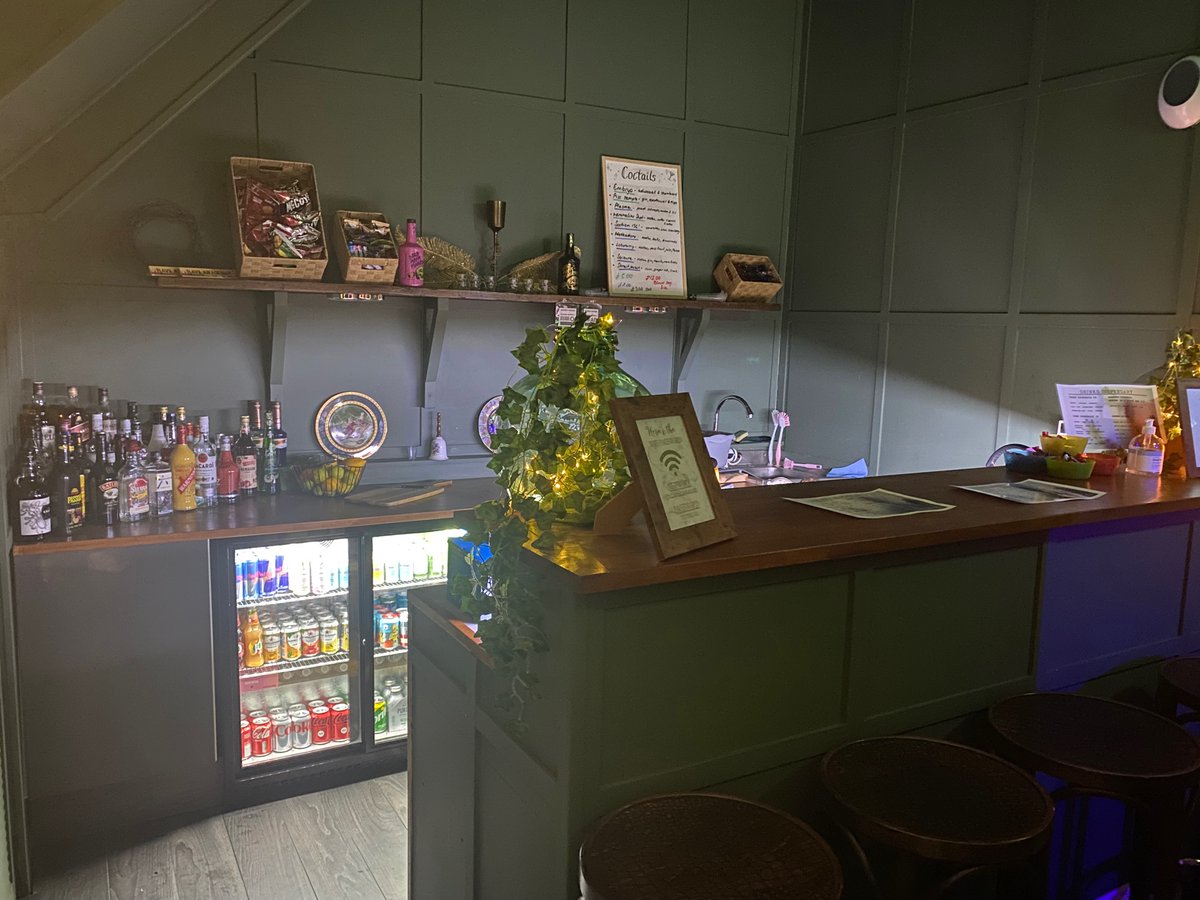 MaximusBDSM's tweet photo. There is a fully stocked and licensed bar at @KinkFetishDerby for our events! It is has a great selection of beverages and cocktails.
πΈ What would you call a Twisted Circus themed cocktail?πΈ
We may use it for the menu on the night!πͺ
#licensedbar #cocktails #themedcocktails https://t.co/FjTR0Qc7lq