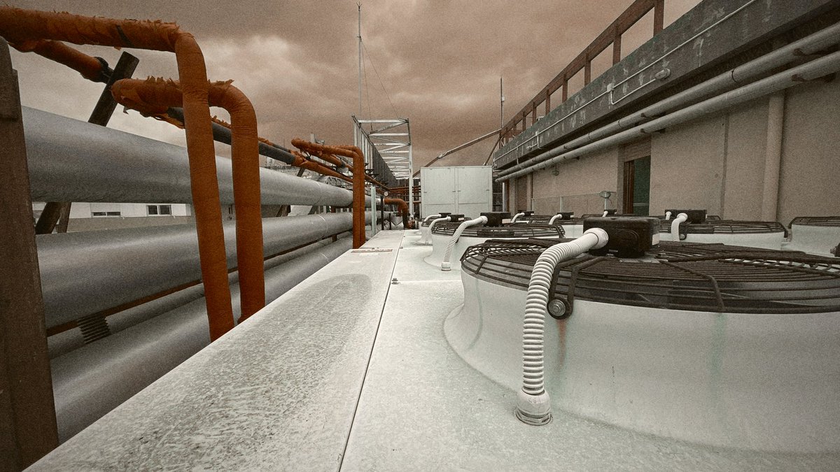 sigfreddy2000's tweet photo. Industrialization/ shot on #iPhone12ProMax #fimicpro #firstligh infrared filter. https://t.co/JaVAvSkAk2